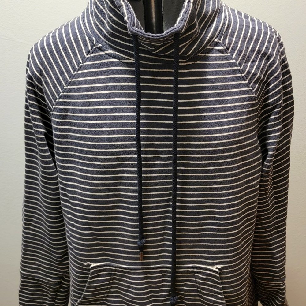 Old Navy Pullover Sweater